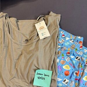 Bamboo Bliss‎ The Office Tank Top and Blue shorts 3x